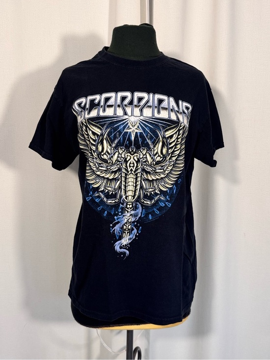 Vintage Tops - Vintage Scorpions Graphic Band Tee